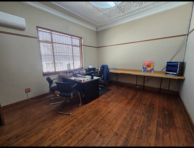 3 BEDROOM FREEHOLD FOR SALE IN ALBERTON NORTH